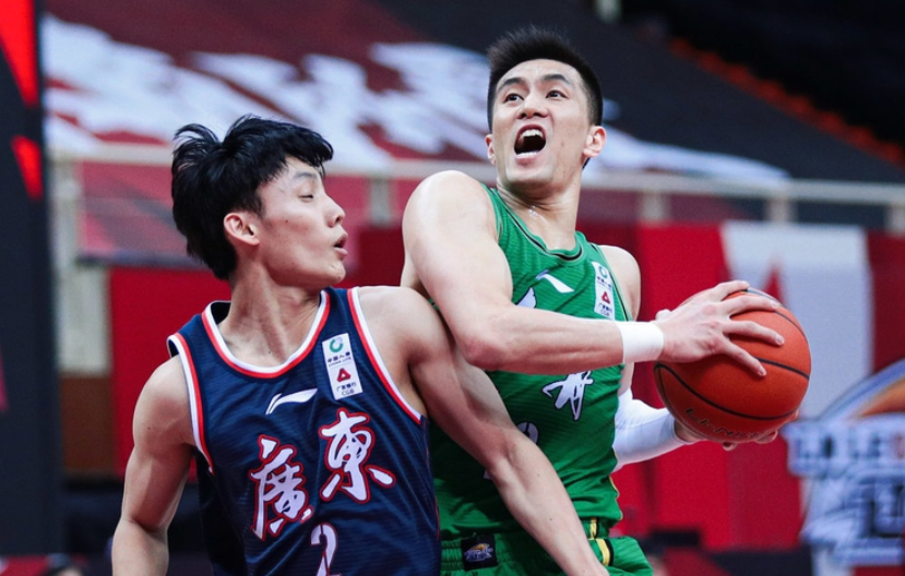 关于阿扎伦卡遭遇十连败,巴黎圣日耳曼教练面临压力!的信息 关于阿扎伦卡遭遇十连败,巴黎圣日耳曼教练面临压力!的信息