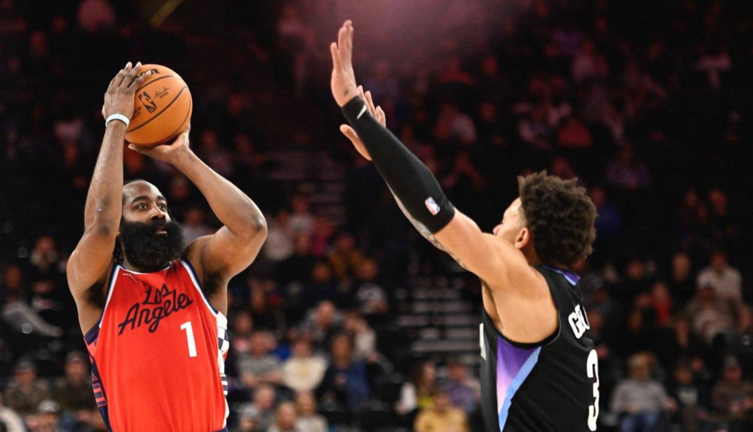 关于哈登连续十五场比赛得分超过突破纪录,巴黎圣日耳曼挑战极限!的信息 关于哈登连续十五场比赛得分超过突破纪录,巴黎圣日耳曼挑战极限!的信息